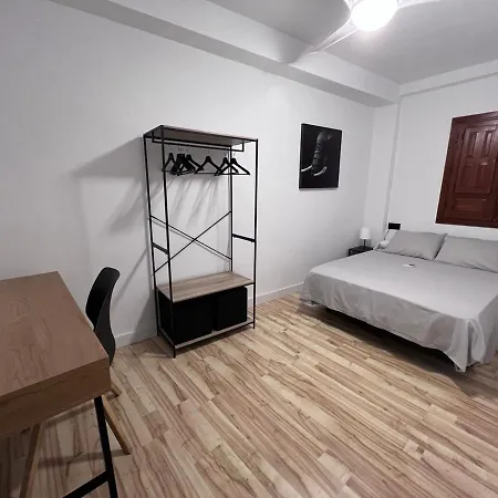 Con Patio 4 En El Casco Historico *