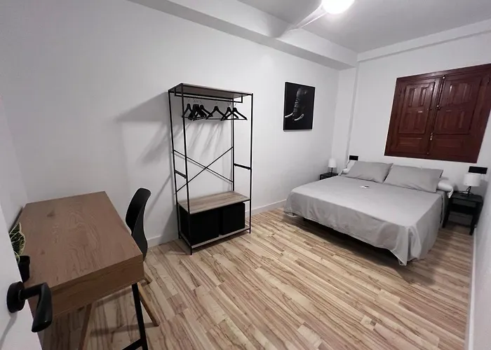 Con Patio 4 En El Casco Historico *